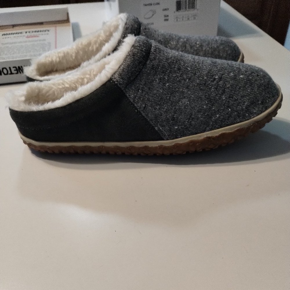 Minnetonka Slippers brand new